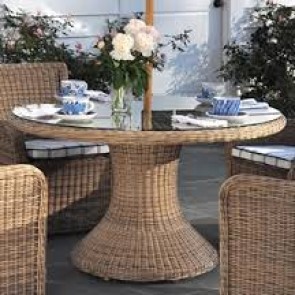Sag Harbor Round Outdoor Dining Tables